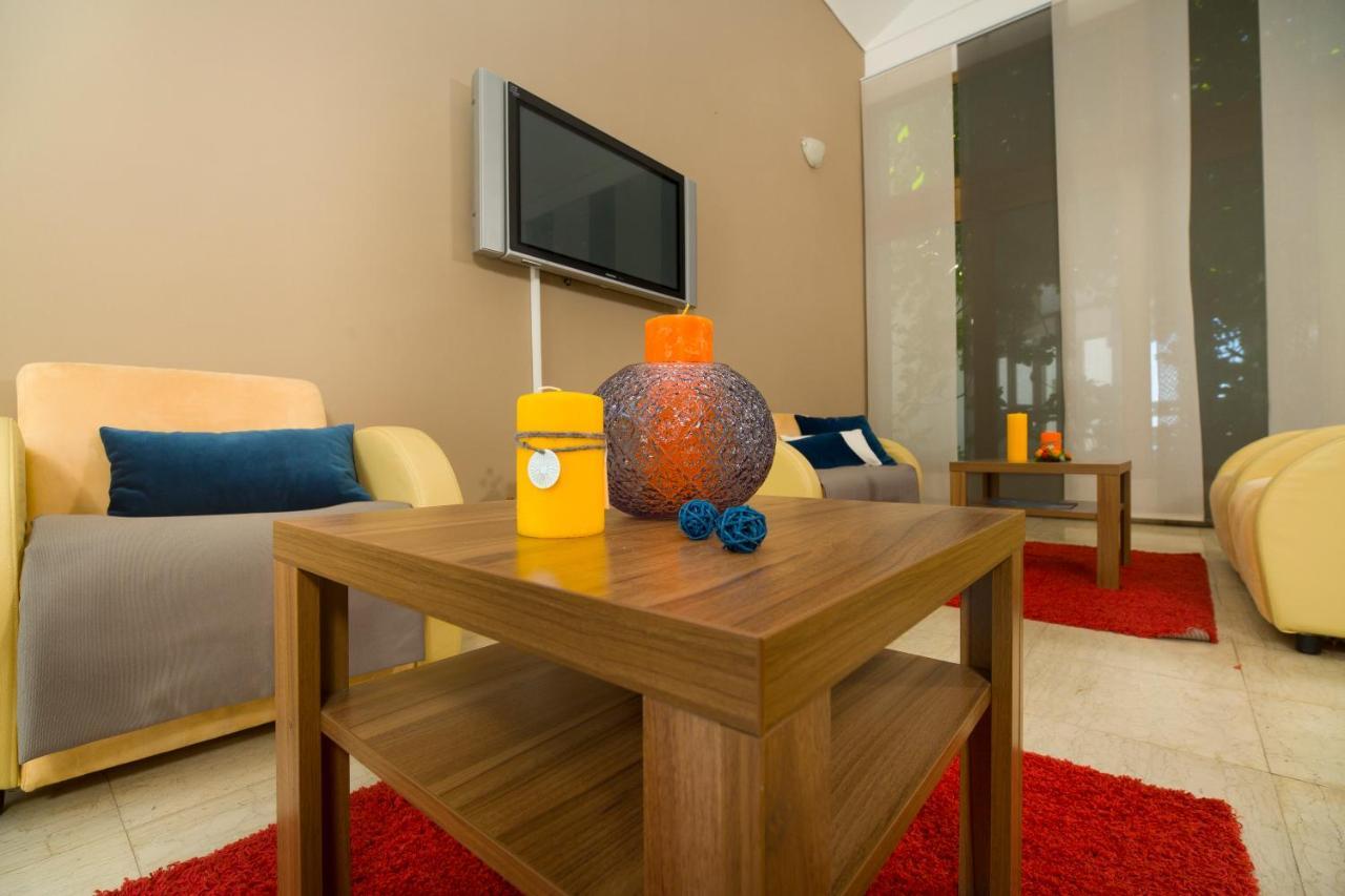 Hotel Laguna กราดัซ ภายนอก รูปภาพ